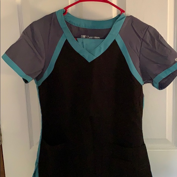 Scrub Top and Pants - Picture 1 of 3